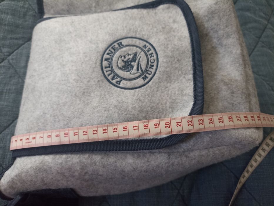 Torba z lekkiego filcu Paulaner München na ramię.