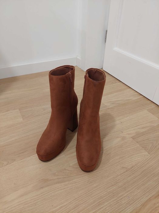 Botas de Salto Castanhas - wide fit 38