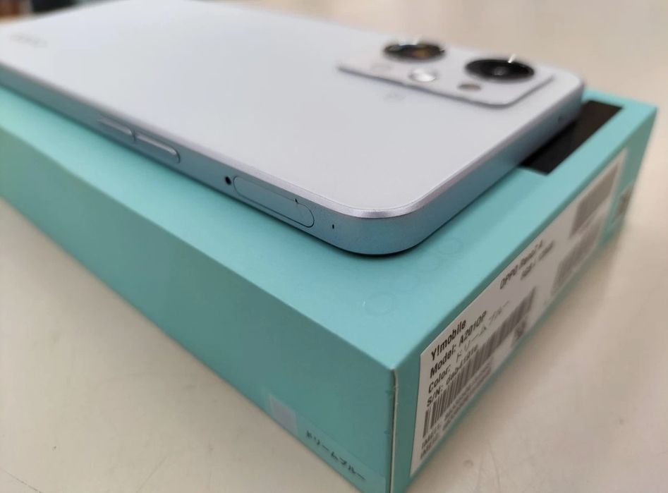 Продам гарний смартфон Oppo Reno 7