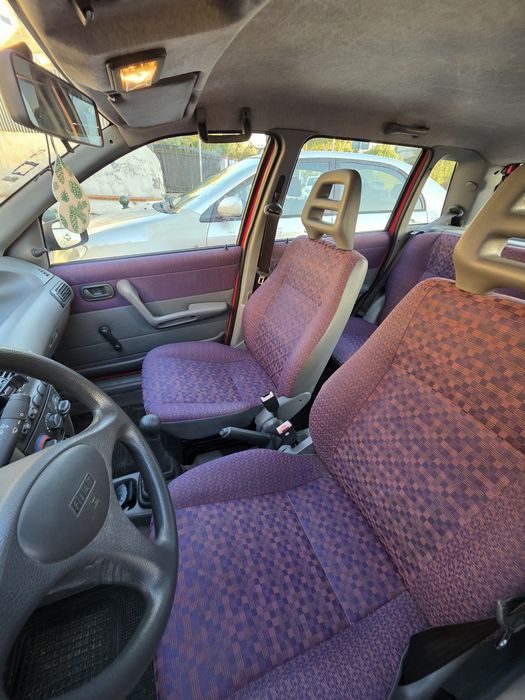 Fiat Punto 55 no ponto de transferir