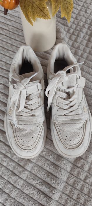 Buty sportowe dla dziewczynki 36