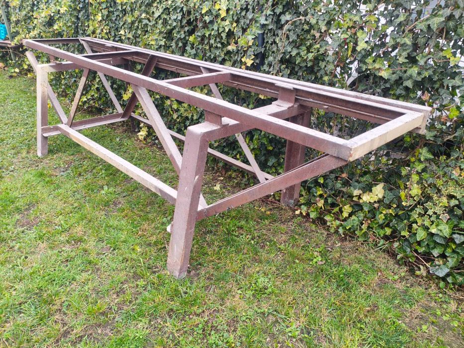 Stół warsztatowy bardzo solidny, ciężki