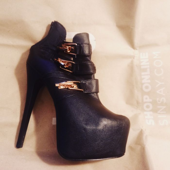 Стрипы черные 39р