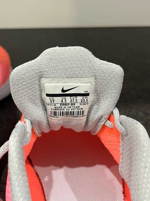 Jak nowe! NIKE sportowe obuwie r.37,5
