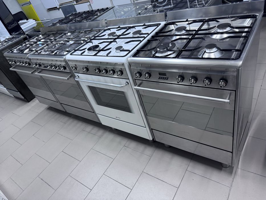 Плита Smeg 60см газова з електро духовкою б/у