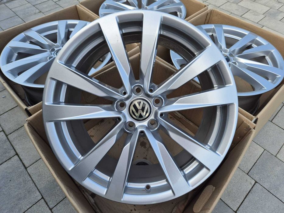 Felgi 19" 5x112 VW Golf Passat Tiguan Arteon Skoda Octavia Kodiaq TPMS Srebrne | #A223