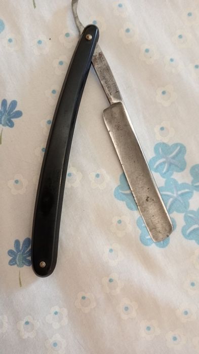 Vendo 2 navalhas de Barbeiro.