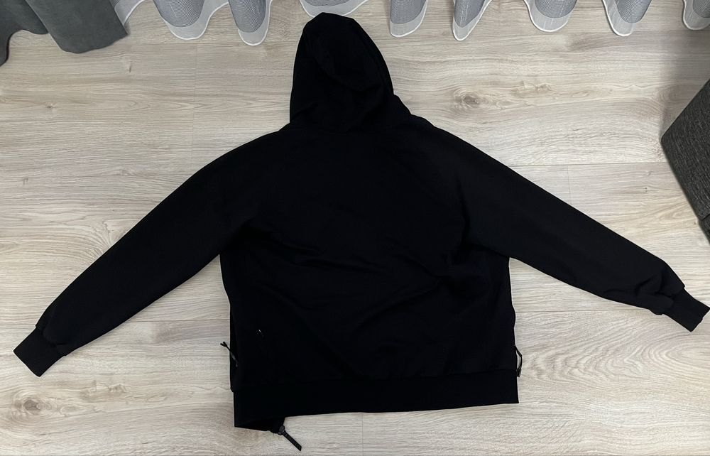Продам кофту Nike