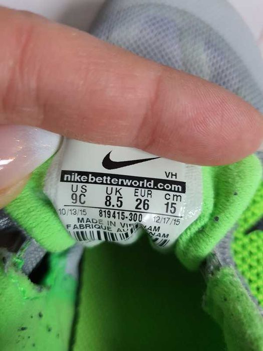 Buty sportowe/ adidasy Nike Revolution 3 roz. 26