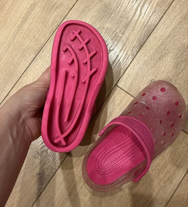 Босоніжки сандалі крокси Chicco