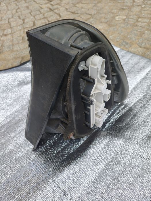 Lampy E46 tył compact europa
