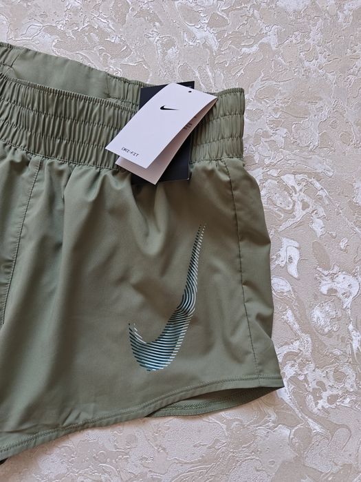 Короткі жіночі шорти Nike One Dri fit swoosh hbr