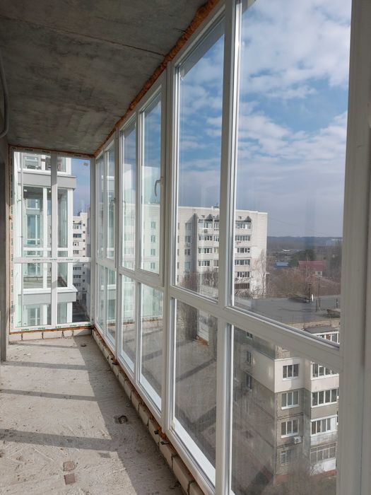 Терміново! 1 кім. З гардеробною та великою лоджію