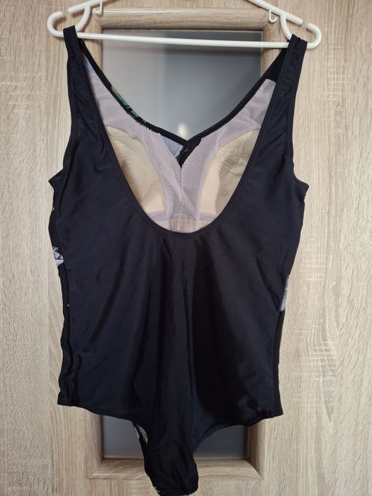 Strój kąpielowy jednoczęściowy