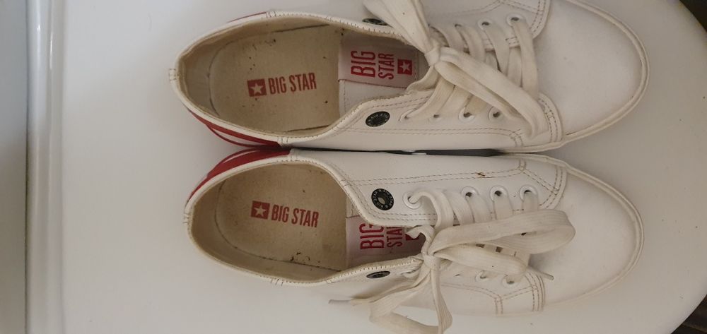 Продам макасины кеды