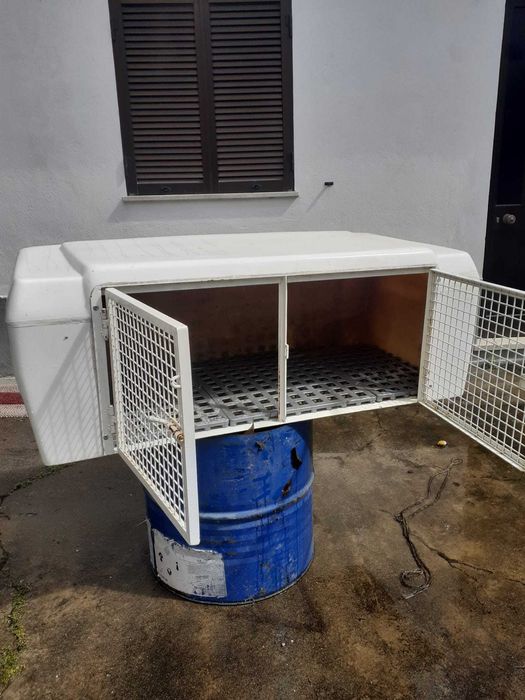 Caixa de Transporte em Fibra para Cães/Motocross/Caça – Dupla Porta