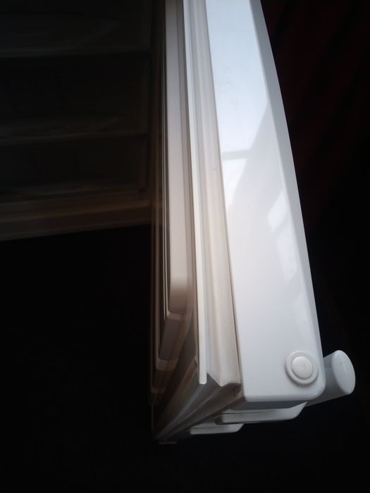 Морозильна камера Liebherr G1221 морозилка