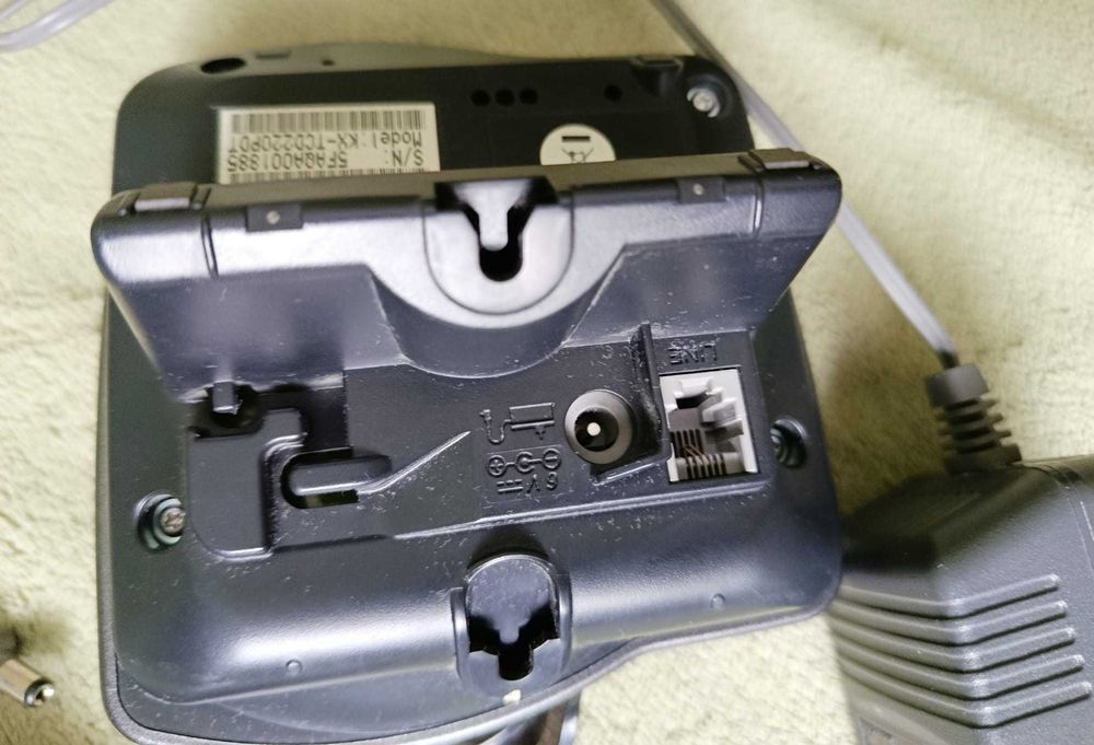 Telefon bezprzewodowy Panasonic kx-tca122fxt