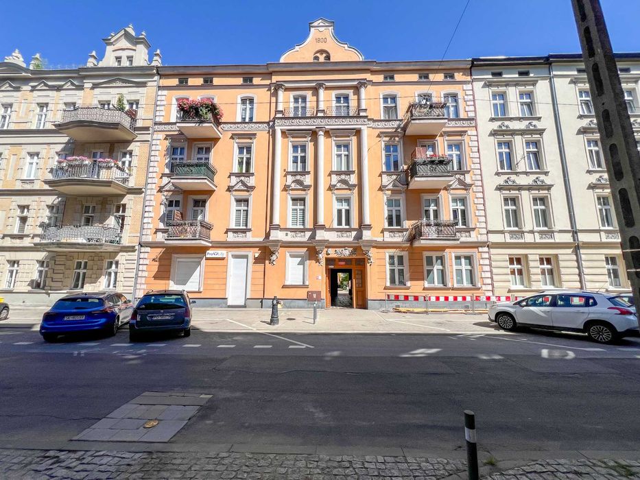 Poznań / Wilda – 3 Pokoje – 100 m² – Klimatyczna Kamienica, Wysokie Sufity