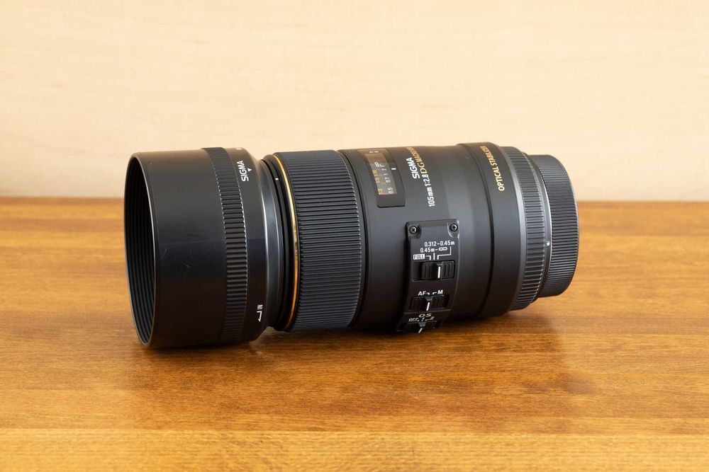 Sigma 105mm f/2.8 EX DG HSM Macro OS – Canon EF