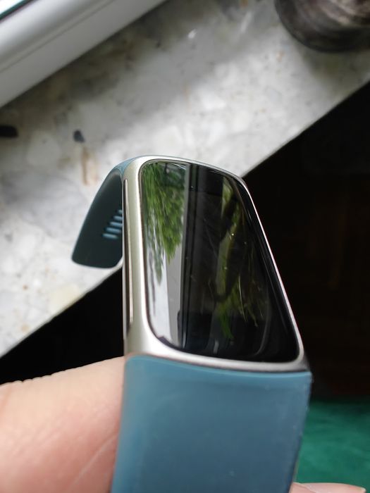 Smartband Fitbit Charge 5 niebieski MAŁO UŻYWANA