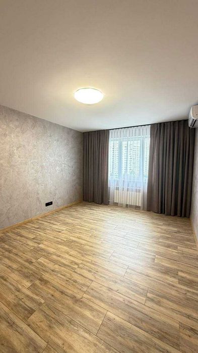 Оренда нової трикімнатної квартири 70 м., просп. М.Бажана,28В. Метро Харківська,Позняки