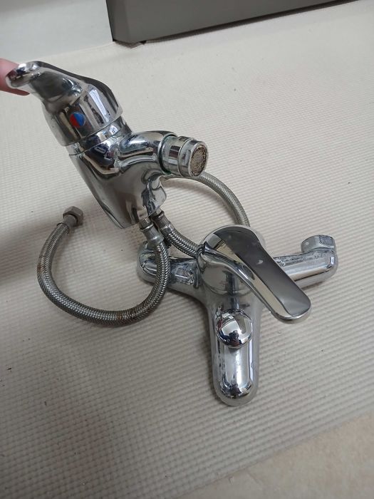 Torneiras misturadoras de bidé e banheira