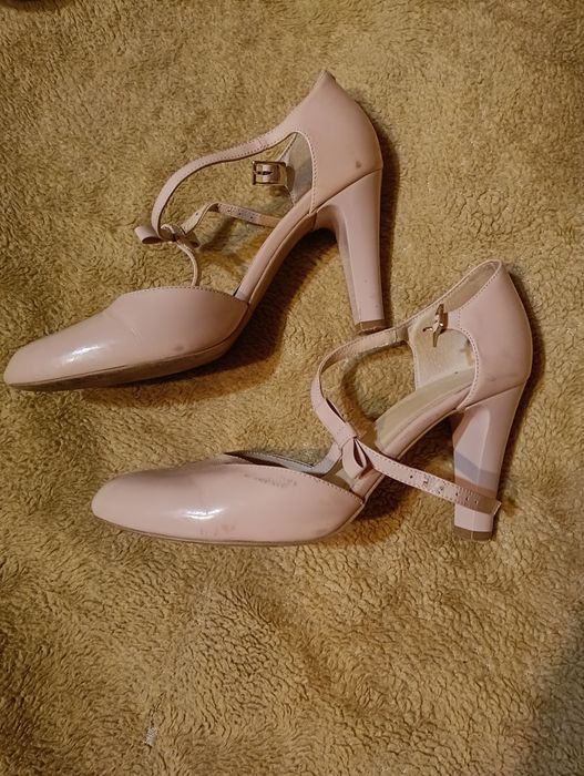 Buty szpilki rozmiar 36 firmy Kotyl