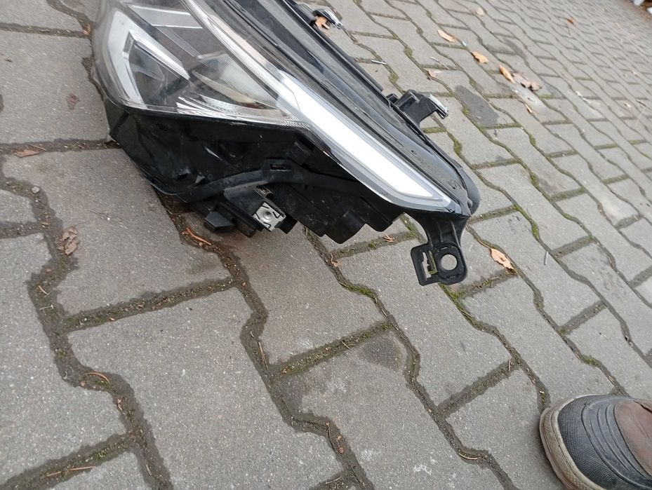 vw golf 8 viii lampa led przod lewa ladna