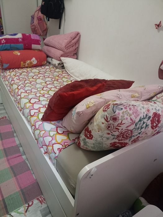 Beliche branca (cama dupla) com gavetas 110€