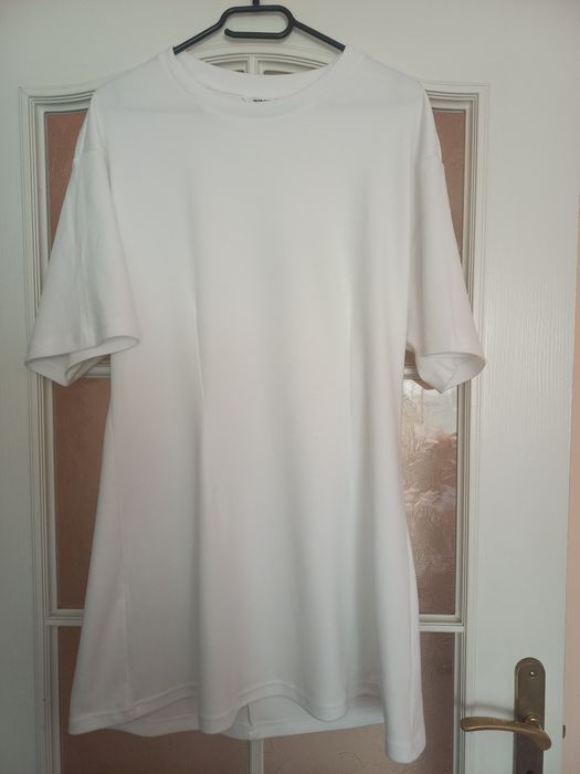 T-shirtowa sukienka  tunika L biała  Monki