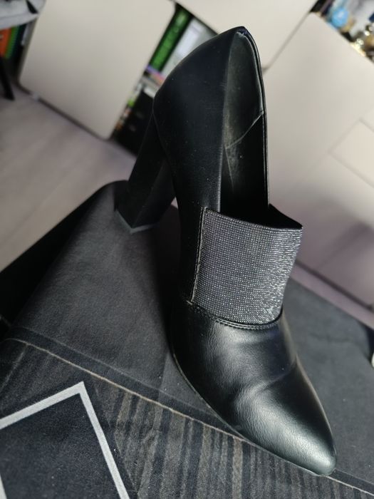 Buty na obcasie rozmiar 40