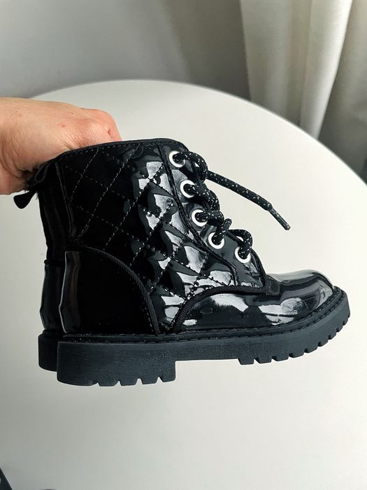 Взуття для дівчинки демісезонне