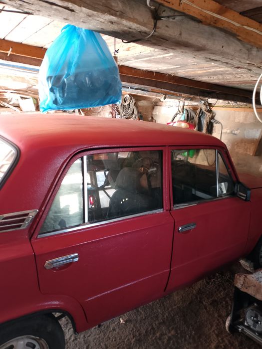 Машина Жигули капейка ваз 21011