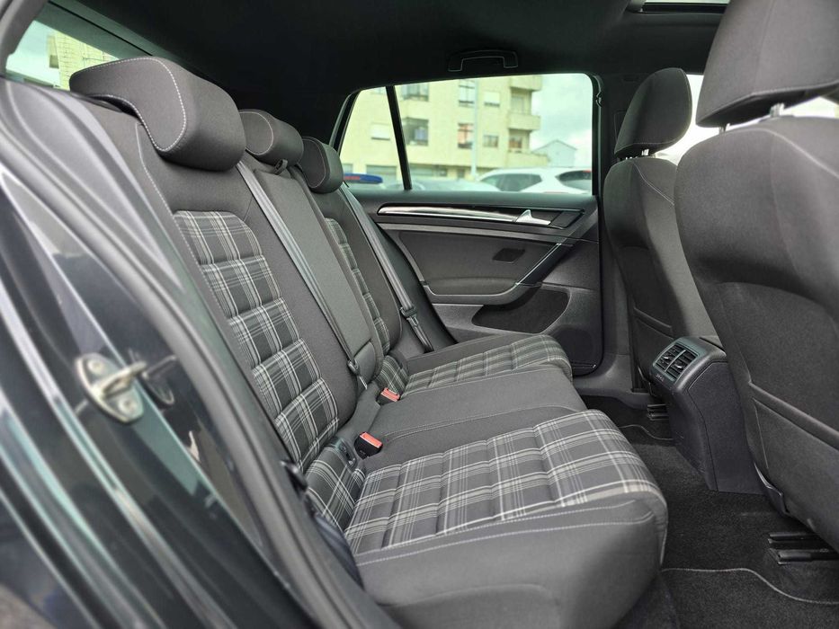 VOLKSWAGEN GOLF 7 GTD 2.0TDI 184CV "DSG" "FULL EXTRAS"