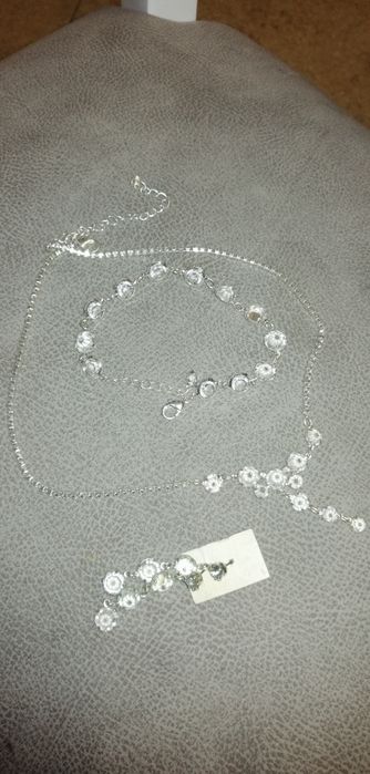 Zestaw biżuterii ślubnej