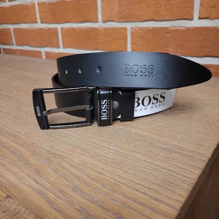Czarny męski skórzany pasek Boss 130 cm