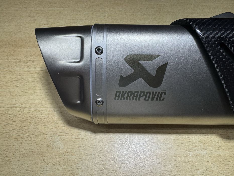Ponteira Akrapovic