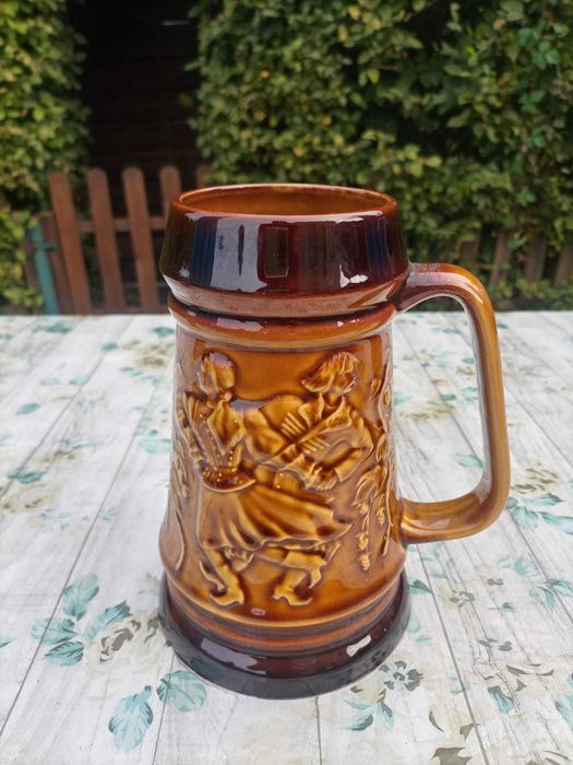 Zdobiony kufel Porcelit Tułowice