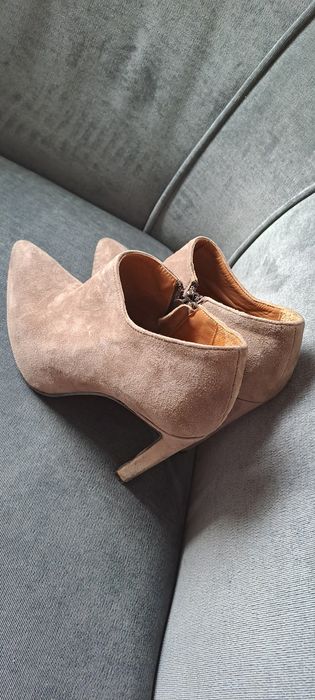 Botins bege camurça