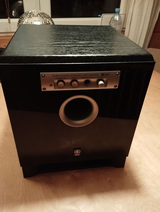 Subwoofer Yamaha YST-SW015 Piano Black