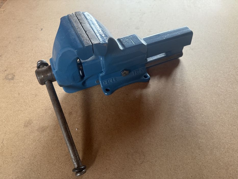 Kute stalowe Imadło Heuer Front Brockhaus