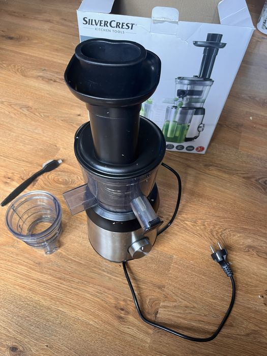 Wyciskarka wolnoobrotowa SilverCrest 300W – używana, z pudełkiem