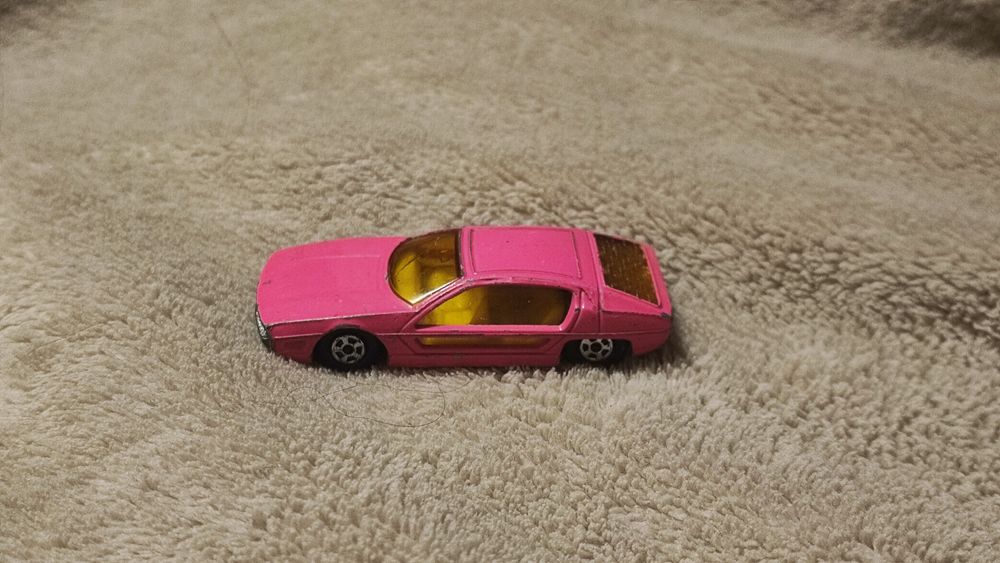 Модель Lamborghini Marzal от Matchbox