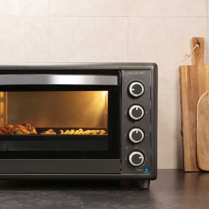Forno Elétrico de Bancada Cecotec – Novo, Nunca Usado (Com Acessórios e Manual)