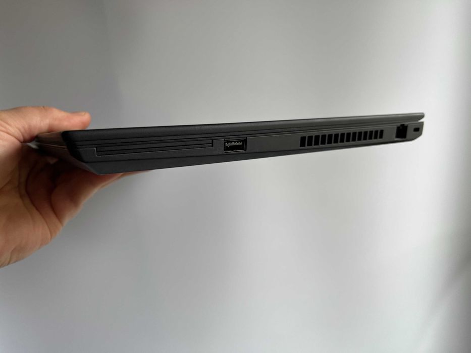 Lenovo ThinkPad T15 Gen 1 15,6 "  i5-10310U 16/256GB FHD Dotyk W11P FV