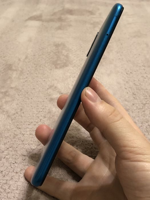 Телефон Xiaomi Redmi 9A 2/32gb гарний стан