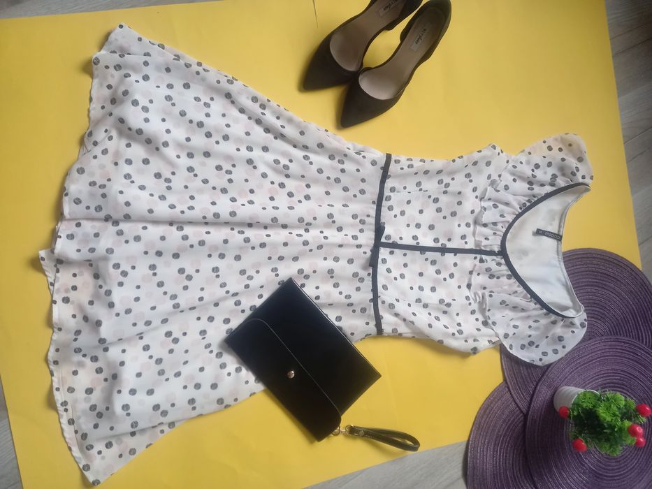 Sukienka roz S 36 Moodo kropki kółka uszkodzona