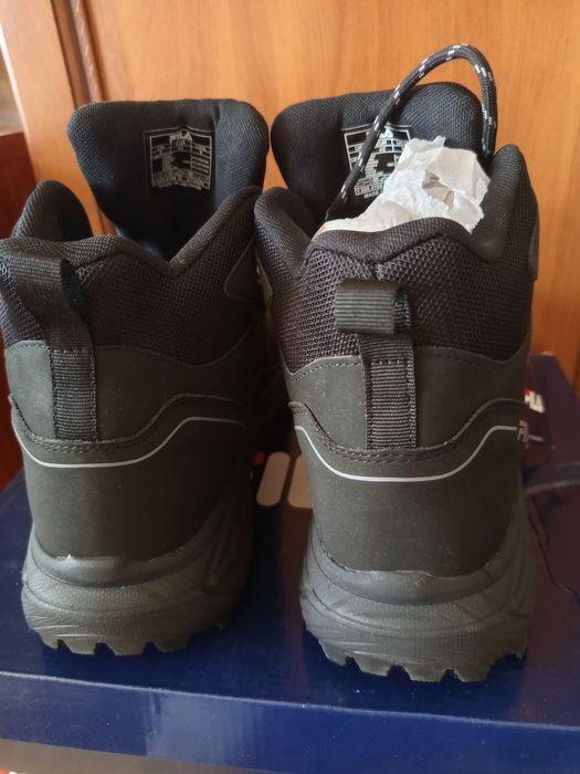 Новые зимние ботинки FILA 42