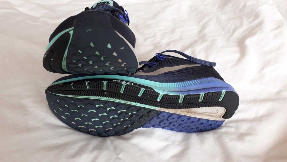 Nike Structure 21 rozmiar 42